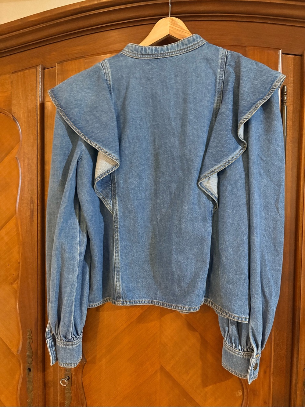 Loft Denim Ruffle Yoke Button Down Too - Blue size small #1201 - Picture 6 of 7